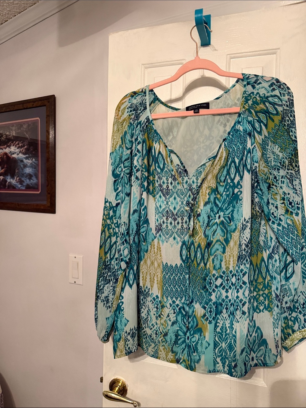 Jones New York Teal and Aqua Printed V-Neck Blouse